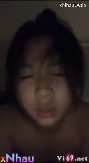 Em học sinh tự quay video làm kỉ niệm không ngờ bì thằng người yêu đăng lên mạng (Em học sinh tự quay video làm kỉ niệm không ngờ bì thằng người yêu đăng lên mạng) [26]