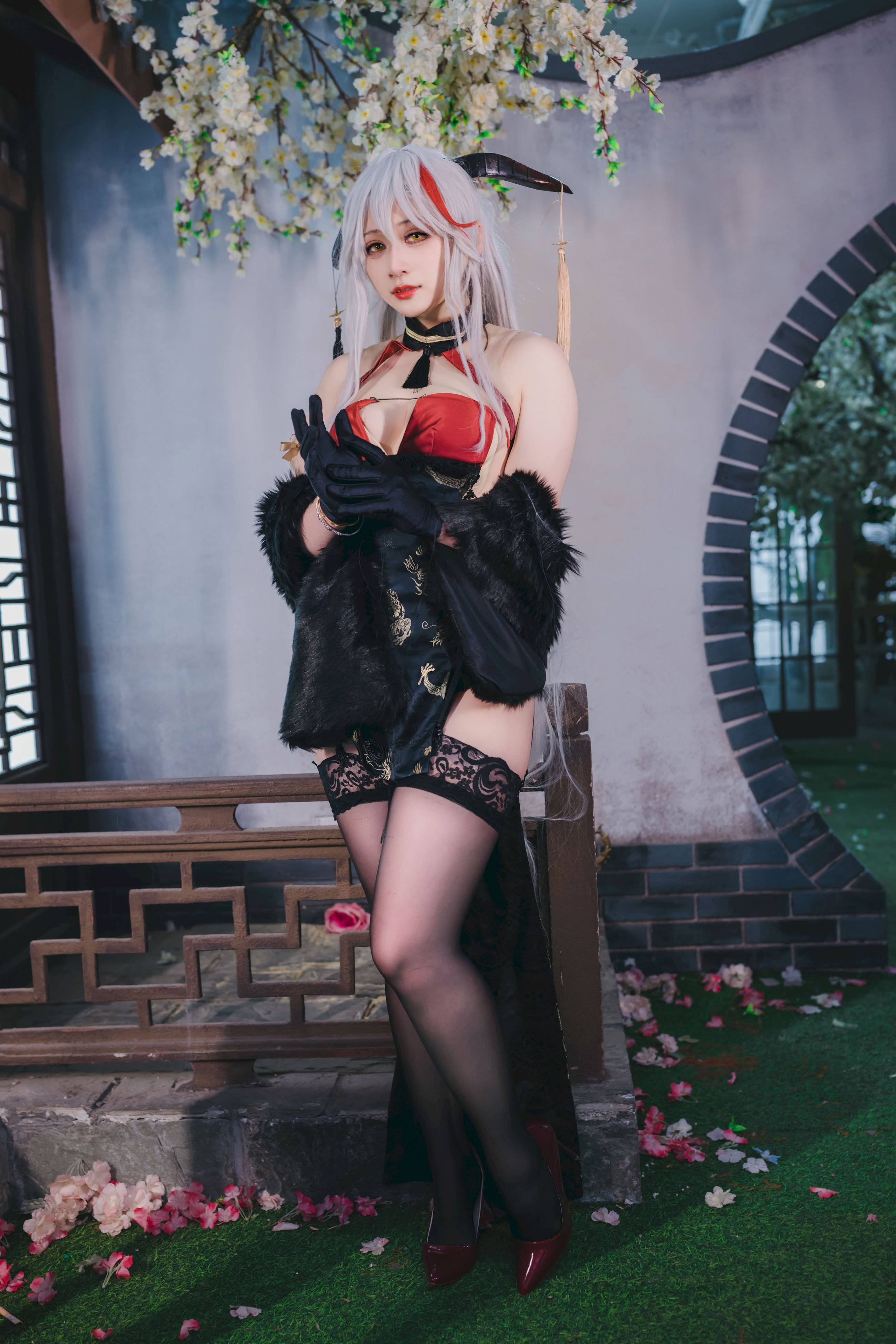 Đọc truyện hentai Tuyển tập Albums siêu phẩm Cosplay - Chap 1226 - Zyra Autumn-Azur Lane-Egil