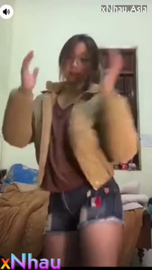 bé Nhàn 2k8 dâm đãng call video địt nhau với trai (bé Nhàn 2k8 dâm đãng call video địt nhau với trai) [26]