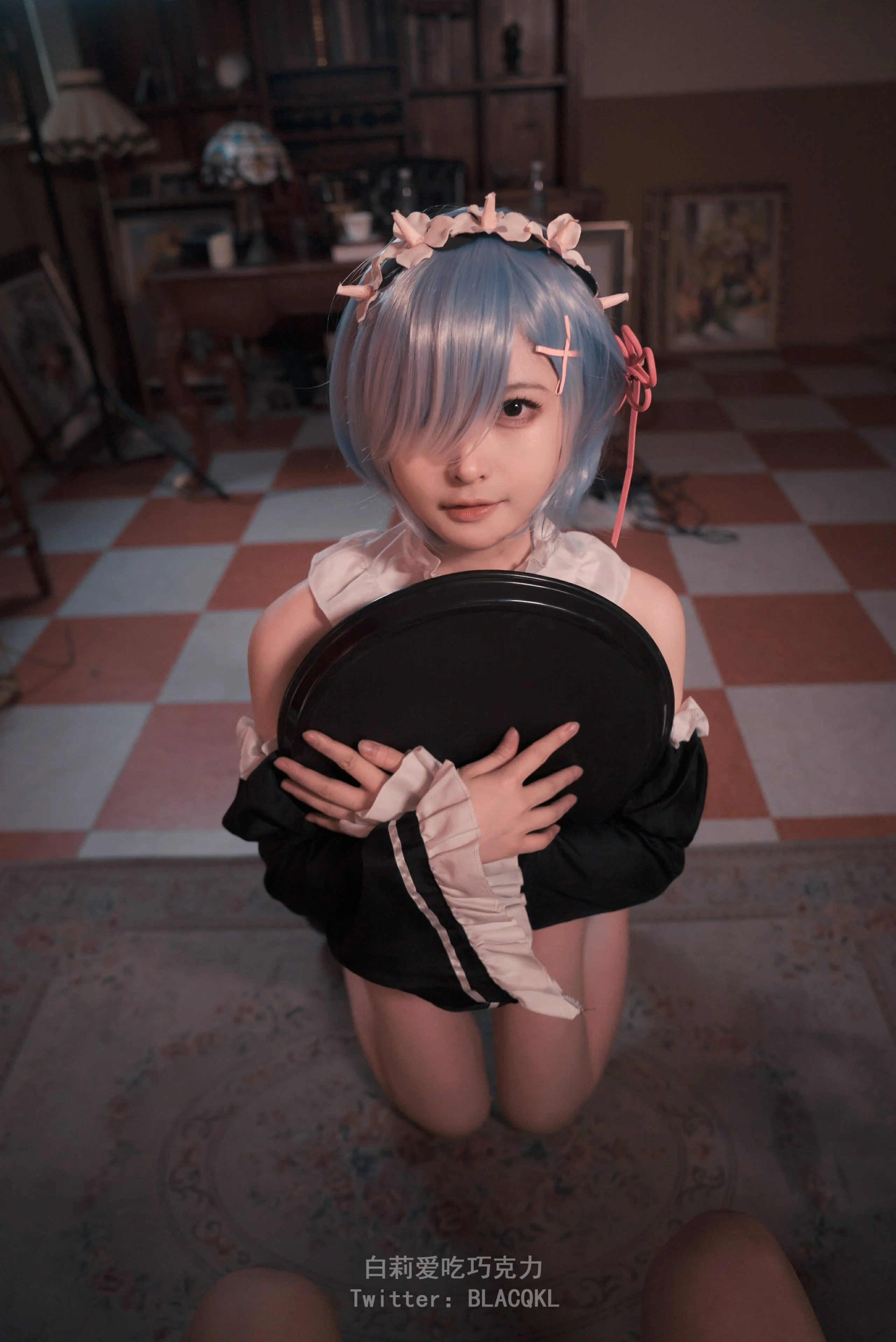 Đọc truyện hentai Tuyển tập Albums siêu phẩm Cosplay - Chap 497 - [Bai Li loves chocolate] Rem maid outfit