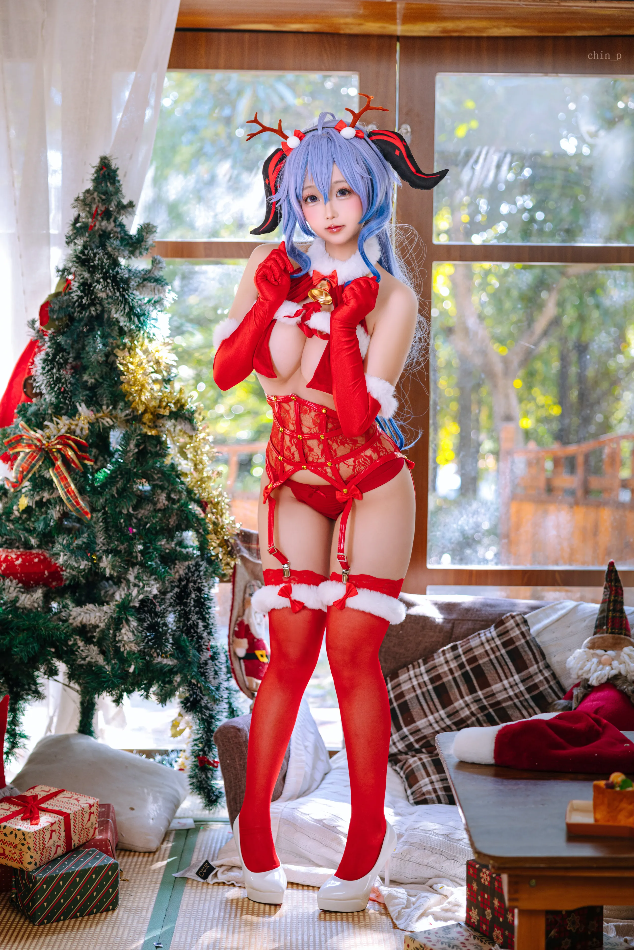 Đọc truyện hentai Tuyển tập Albums siêu phẩm Cosplay - Chap 960 - Rina Jiao - Ganyu Christmas