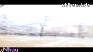 Người lạ ngó vào thùng xe trong suốt hóng hớt xem đụ nhau (Người lạ ngó vào thùng xe trong suốt hóng hớt xem đụ nhau) [26]