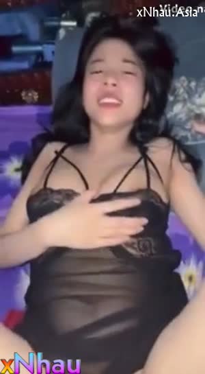 Phá trinh nhỏ em kế 2k9 xinh tươi siêu dâm lúc ba má vắng nhà (Phá trinh nhỏ em kế 2k9 xinh tươi siêu dâm lúc ba má vắng nhà) [26]