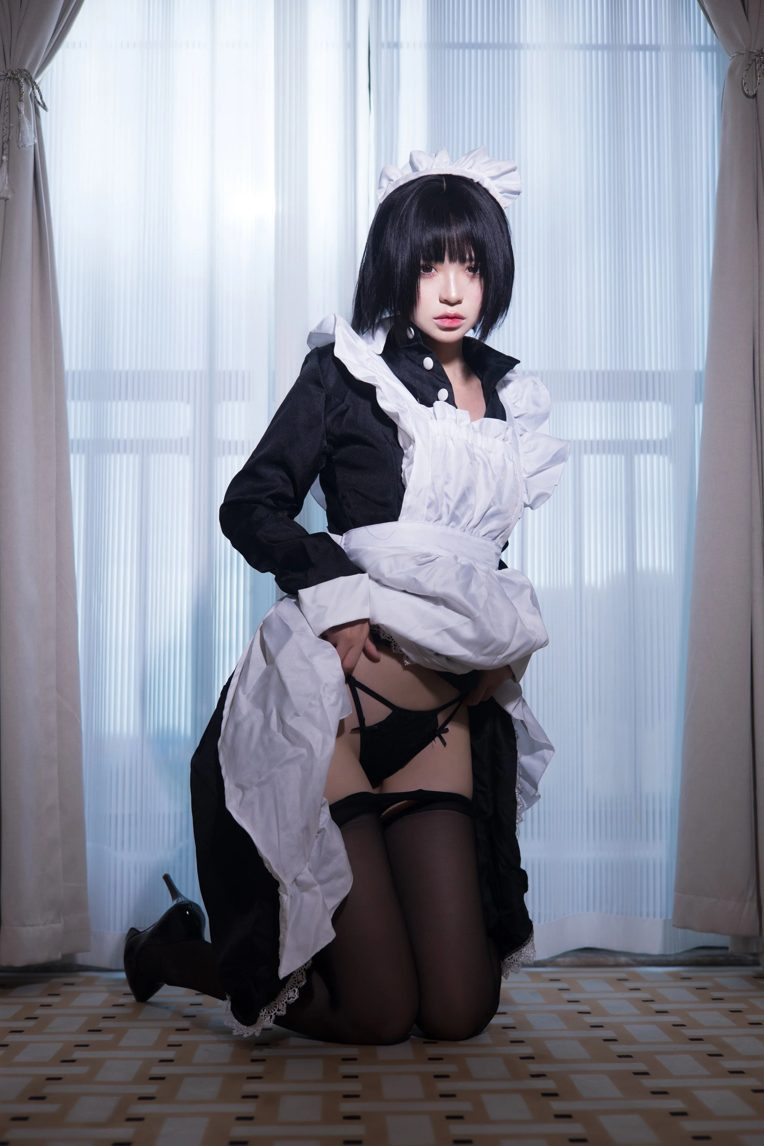 Đọc truyện hentai Tuyển tập Albums siêu phẩm Cosplay - Chap 587 - Crazy Cat SS-Black Silk Maid