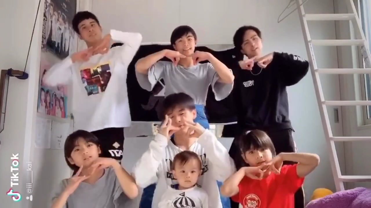 7人兄弟 Tiktok Hashtag