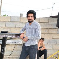 الصوت الأصلي