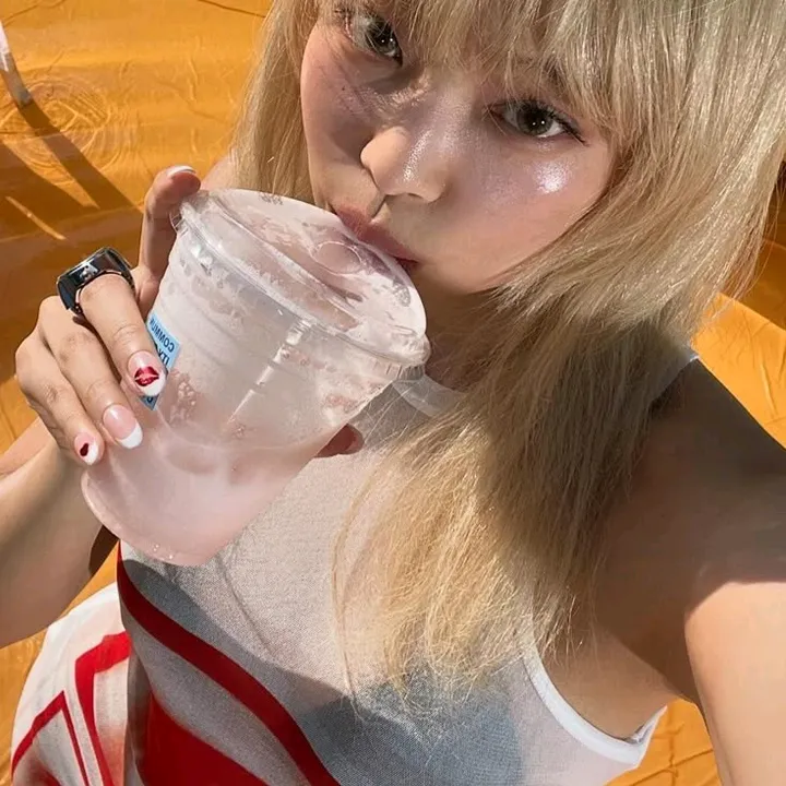 @aishaunnie