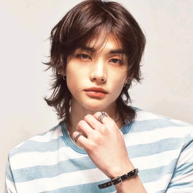 @.hyuniza