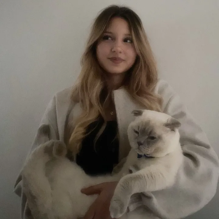 ecrinuguurr
