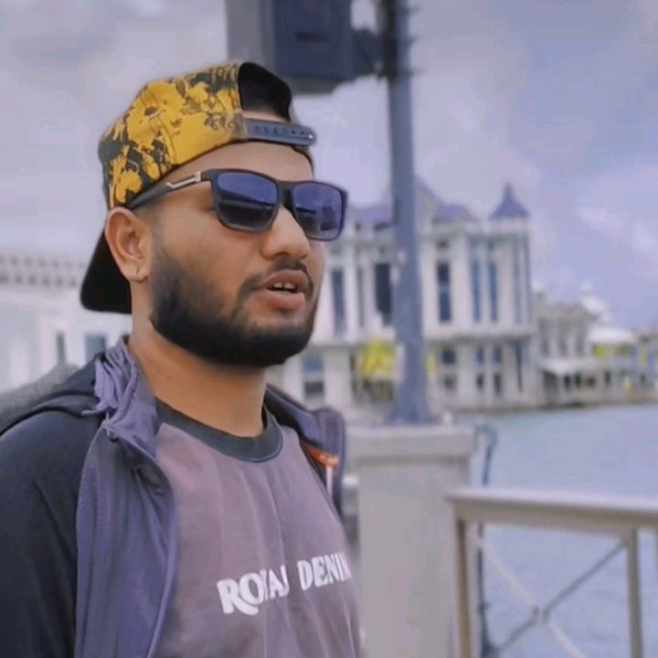 Timro_krishna 🇳🇵😘🇲🇺 - original sound