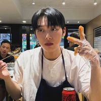 TikTok Account - https://p16-sg.tiktokcdn.com/tos-alisg-avt-0068/62acd61191ee56ff106931251a83affa~tplv-tiktokx-cropcenter:200:200.jpeg