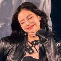 TikTok Account - https://p16-sg.tiktokcdn.com/tos-alisg-avt-0068/63263f020a6fe6f7e55618350e4c8c16~tplv-tiktokx-cropcenter-q:200:200:q70.jpg