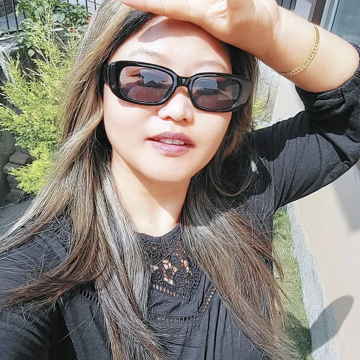 sonu_gurung330