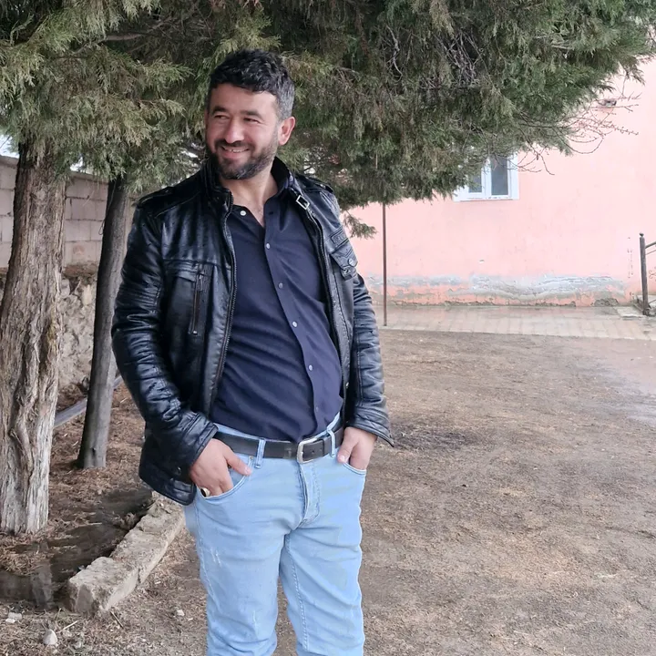 gulsoy_mikail