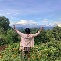 TikTok Account - https://p16-sg.tiktokcdn.com/tos-alisg-avt-0068/700d8725bf0de4a318d07a7df06341a7~tplv-tiktokx-cropcenter:200:200.jpeg