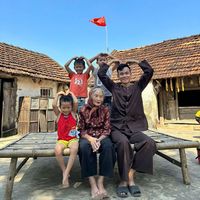 nhạc nền - Về Quê Cùng Bà