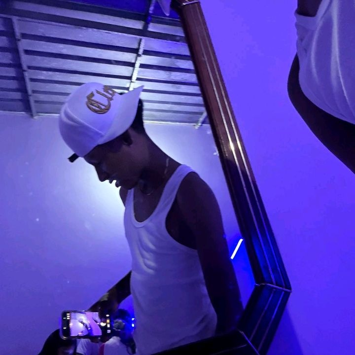 Y🦖 - original sound