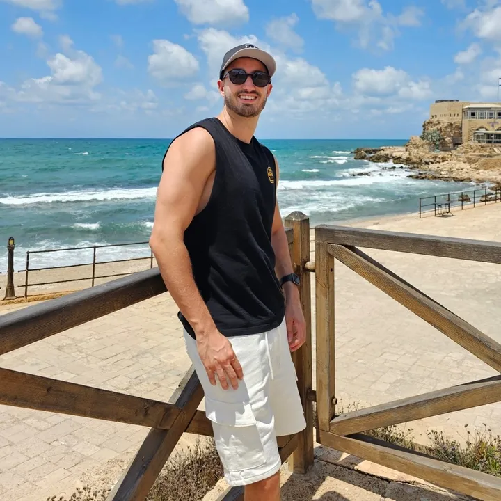 avirantravels