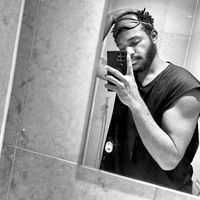 TikTok Account - https://p16-sg.tiktokcdn.com/tos-alisg-avt-0068/81d26f58fec24177cffe8032336f62dd~tplv-tiktokx-cropcenter:200:200.jpeg