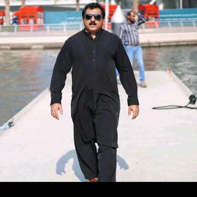 آنسو درد بھرے