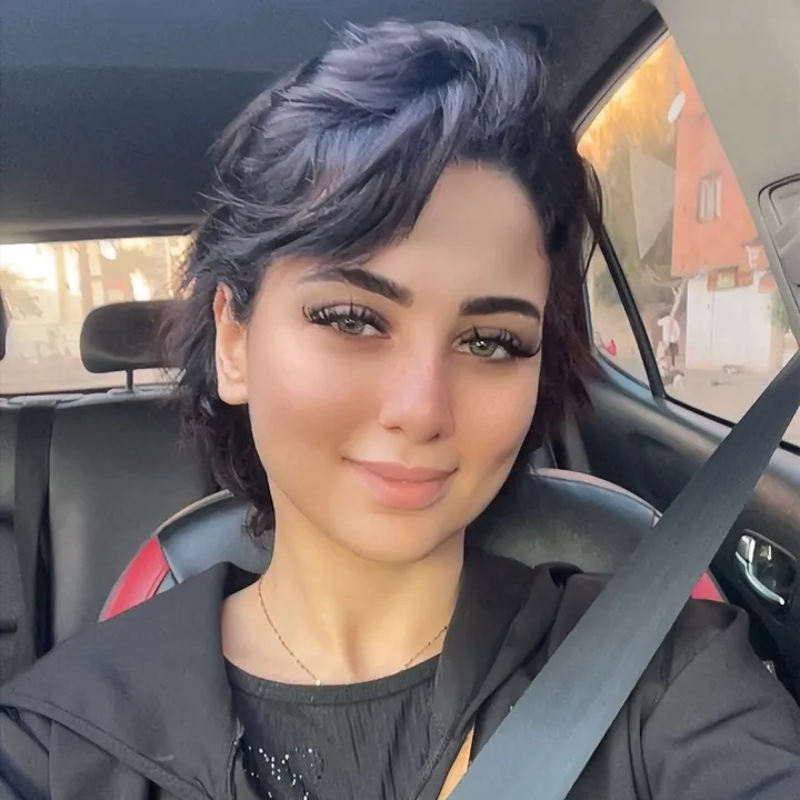 bnaty_hyati_00