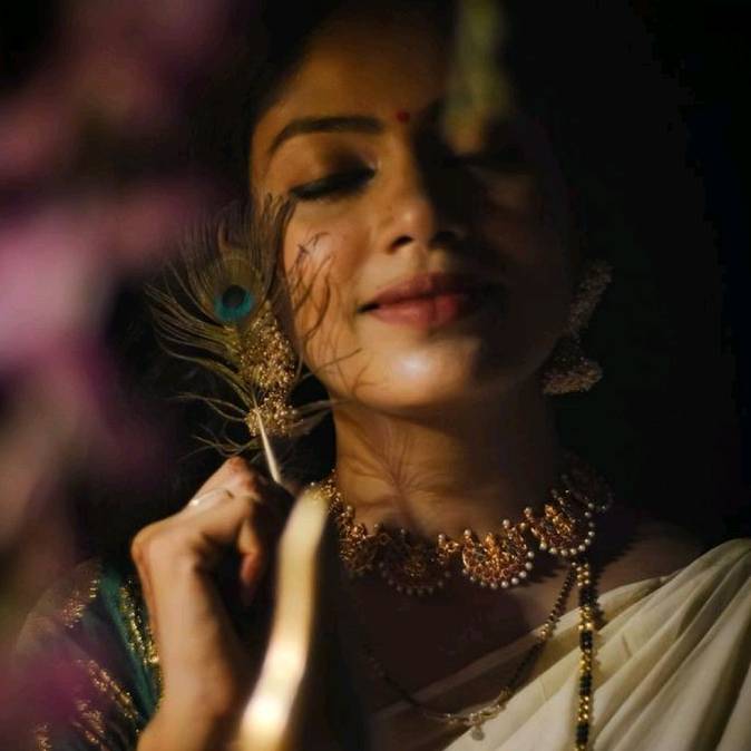 𝓣𝓱𝓾𝓼𝓱𝓪 𝓜𝓾𝓼𝓲𝓬🎶🎵🖤 - original sound - thushaa99