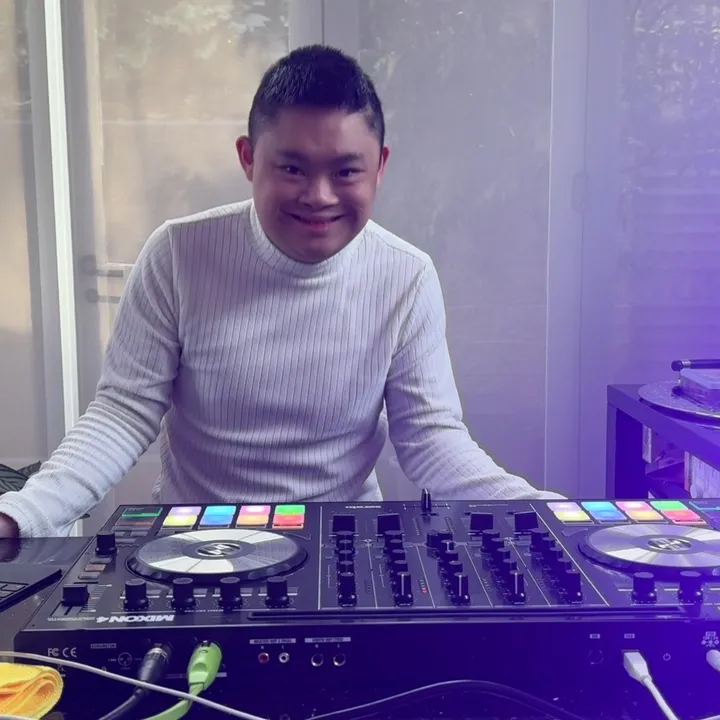 djalexander04