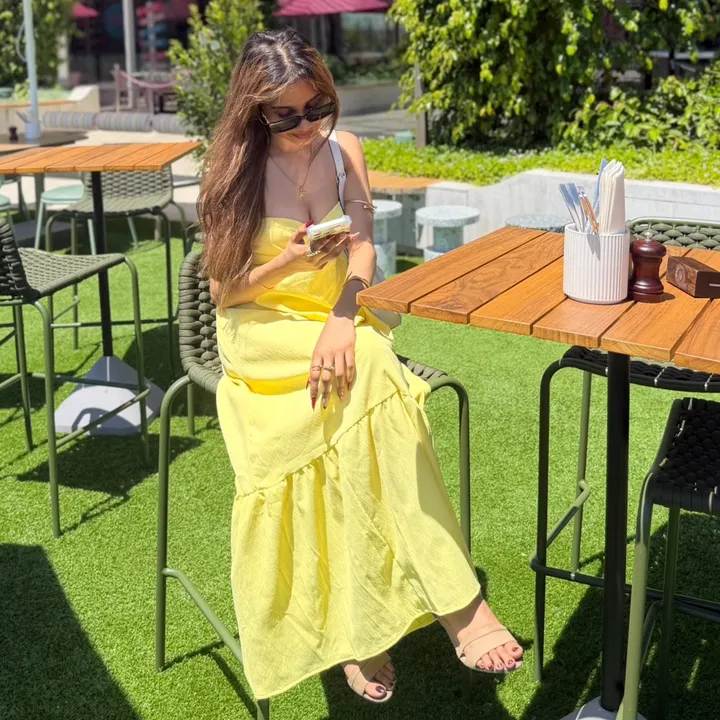 himaa_vikzy_