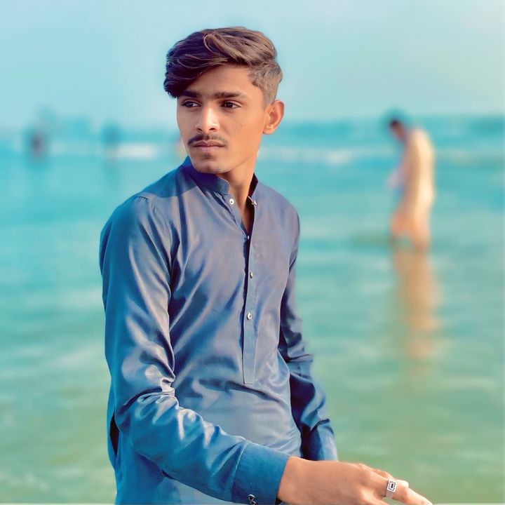 zeeshu753