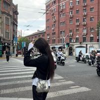 TikTok Account - https://p16-sg.tiktokcdn.com/tos-alisg-avt-0068/be81aeeab138019cf32ed0b36af8ba10~tplv-tiktokx-cropcenter:200:200.jpeg