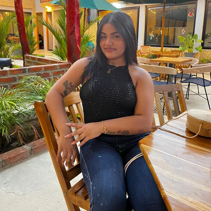 loreenaa08._