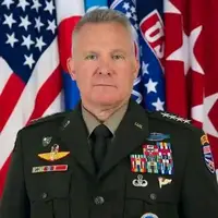 generalpauljlacamera_j1