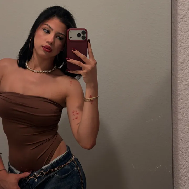 vicky27060