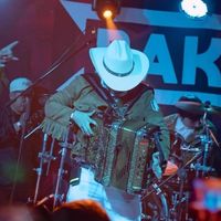 chuy_shiniaccordion07