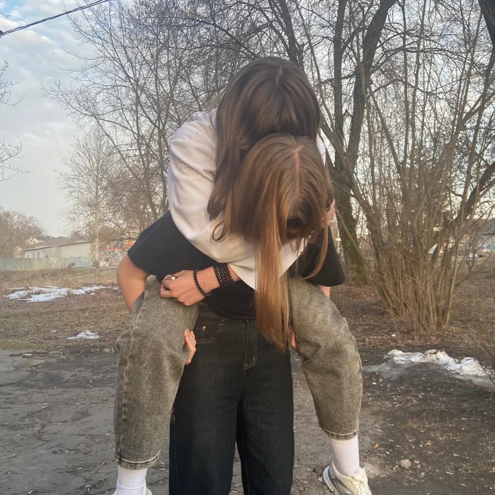lina_32102