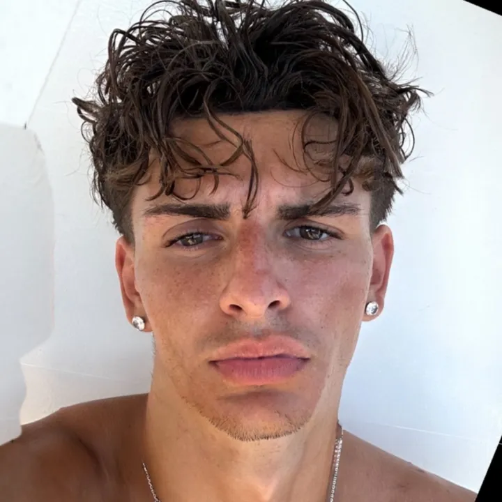 chrisnikoo