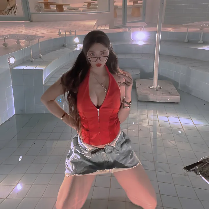 venus_lyns