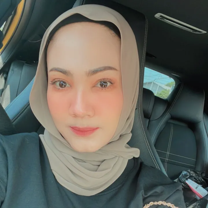 qeesya_bebeglow