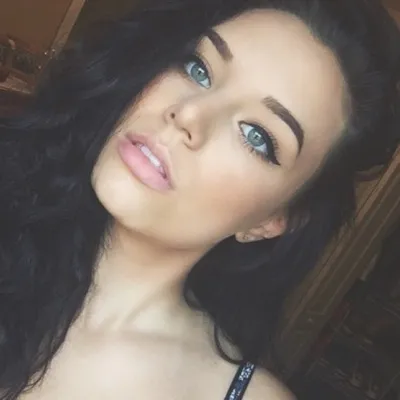thelaurenturner