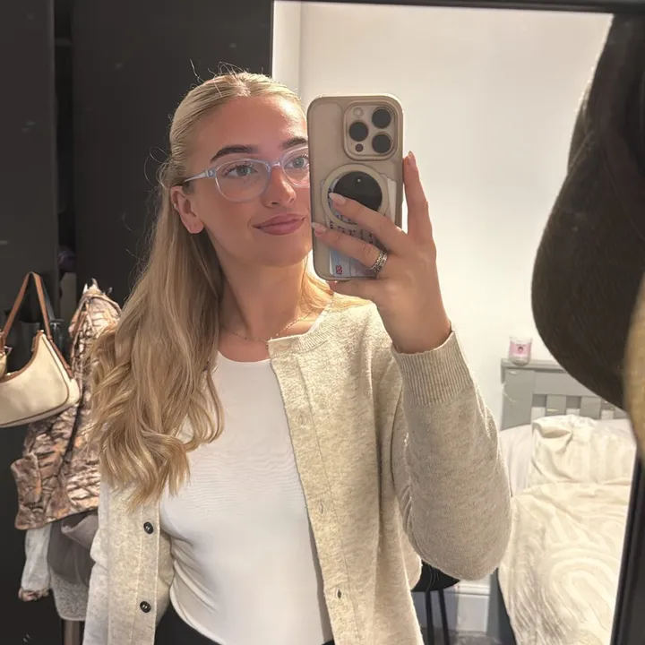 @erintheagent