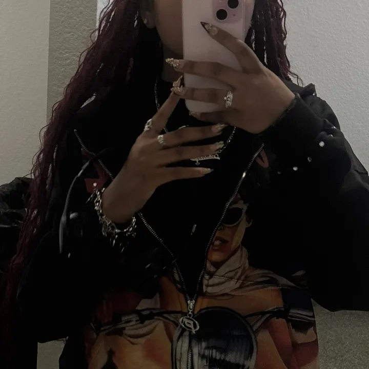 userr1243673