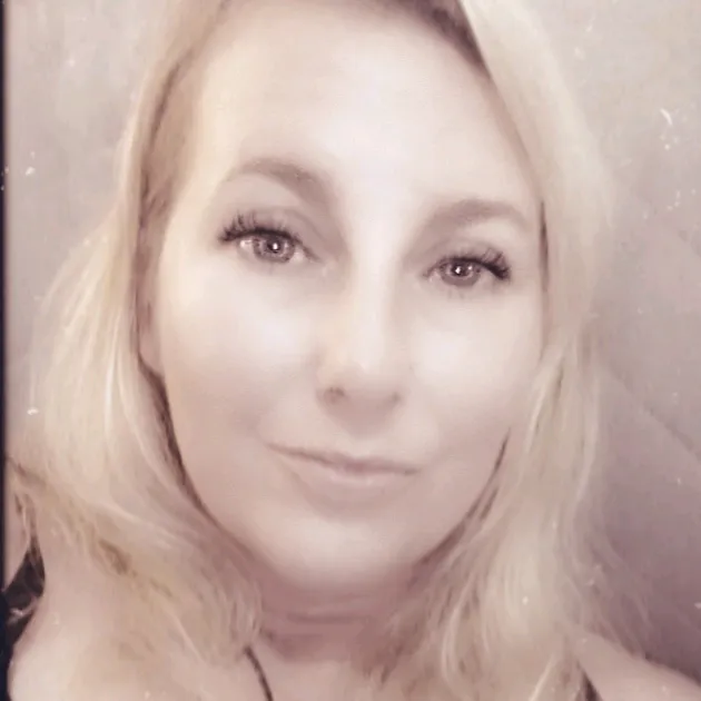 ladyv1369