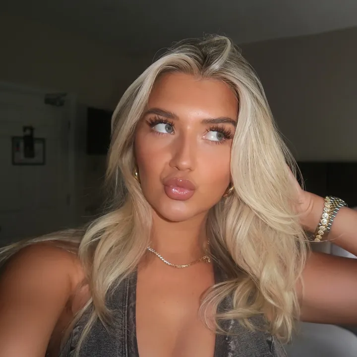 leighaclarke12