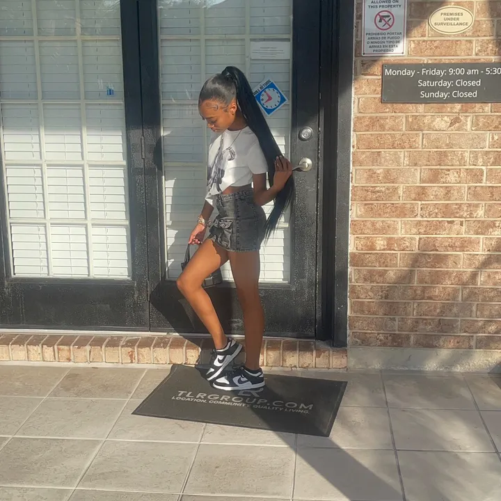 @pr3ttyliyah4
