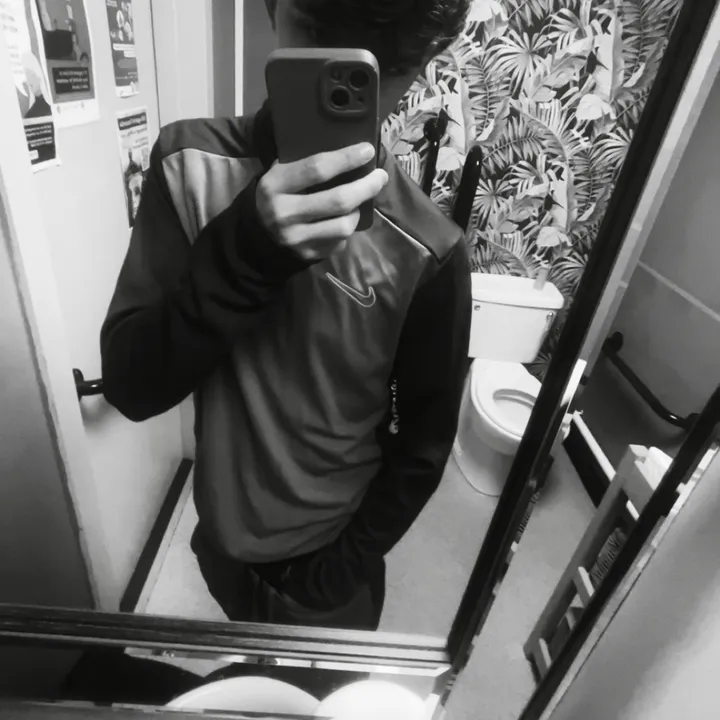 leon1_90