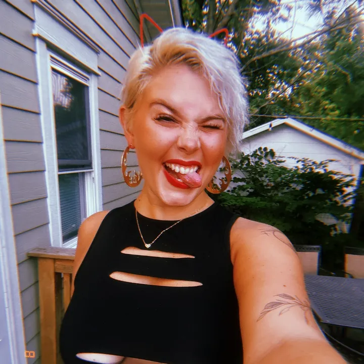 @moodybabyxoxo
