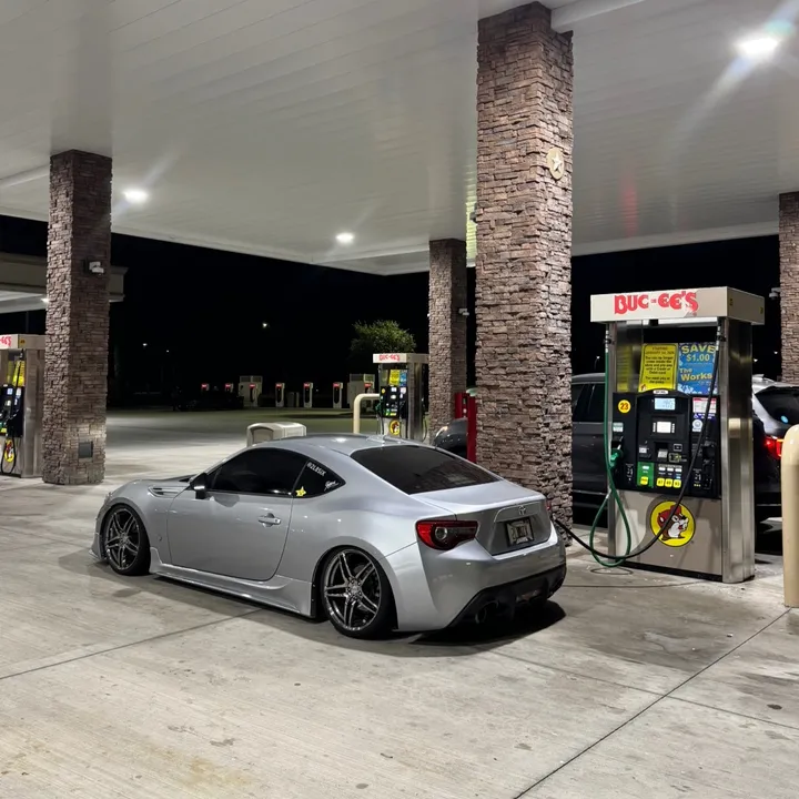 @2l8six