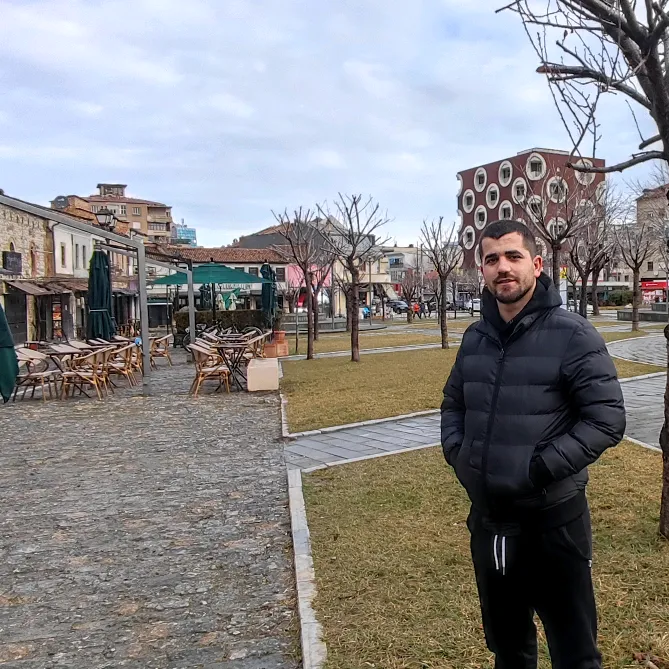 andi__elezi