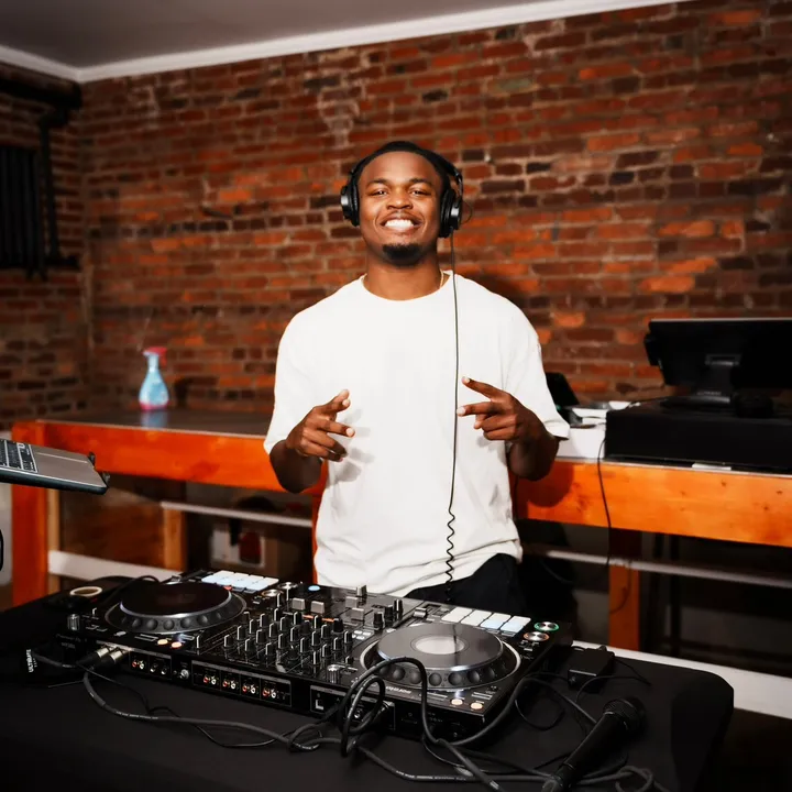 DJ Vic - original sound - vicmixes1