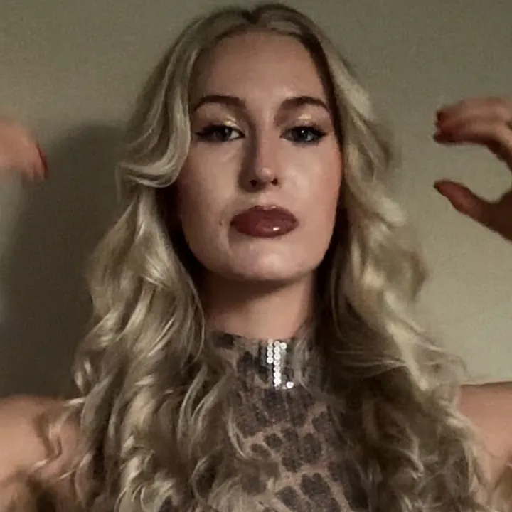 @glowwithsydney